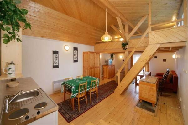 Penzion Roudenka Jestrabi V Krkonosich ภายนอก รูปภาพ